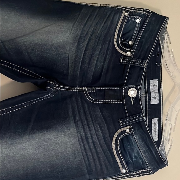 Daytrip Dark Denim Virgo Boot Cut Jeans with Subtle Fading - Picture 2 of 7